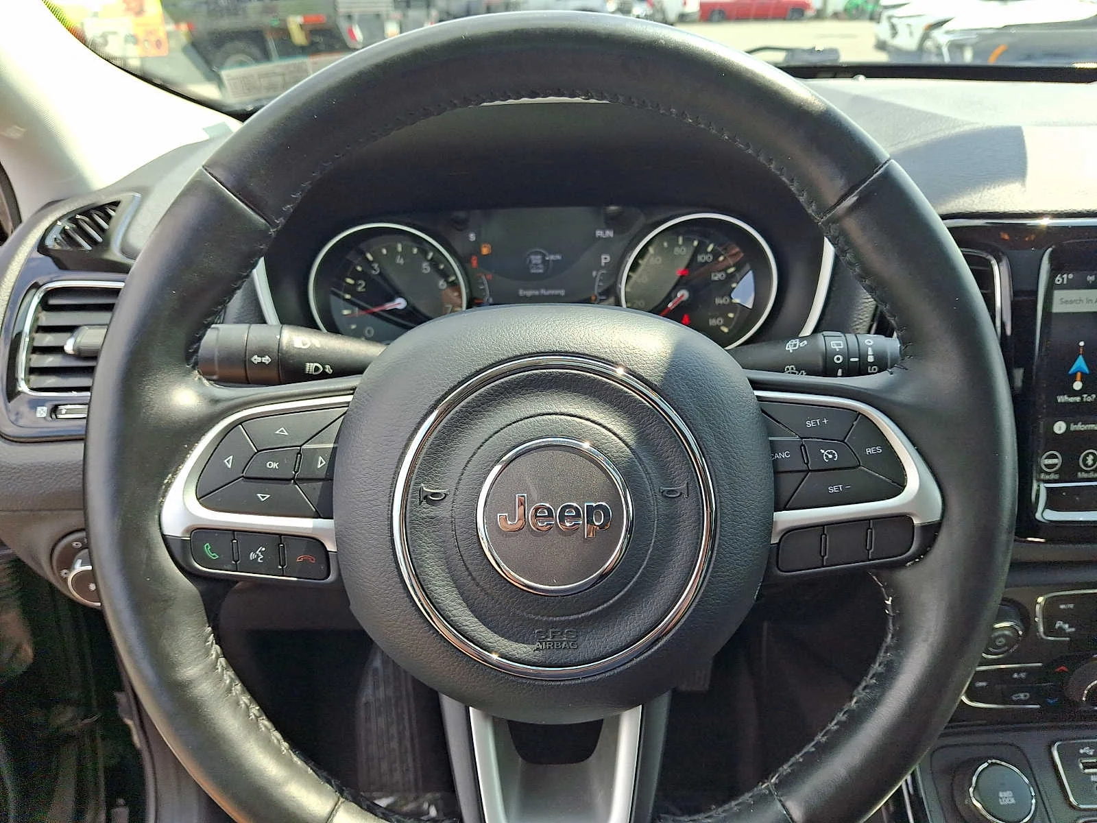 Used 2018 Black Jeep Altitude 4x4 image 21