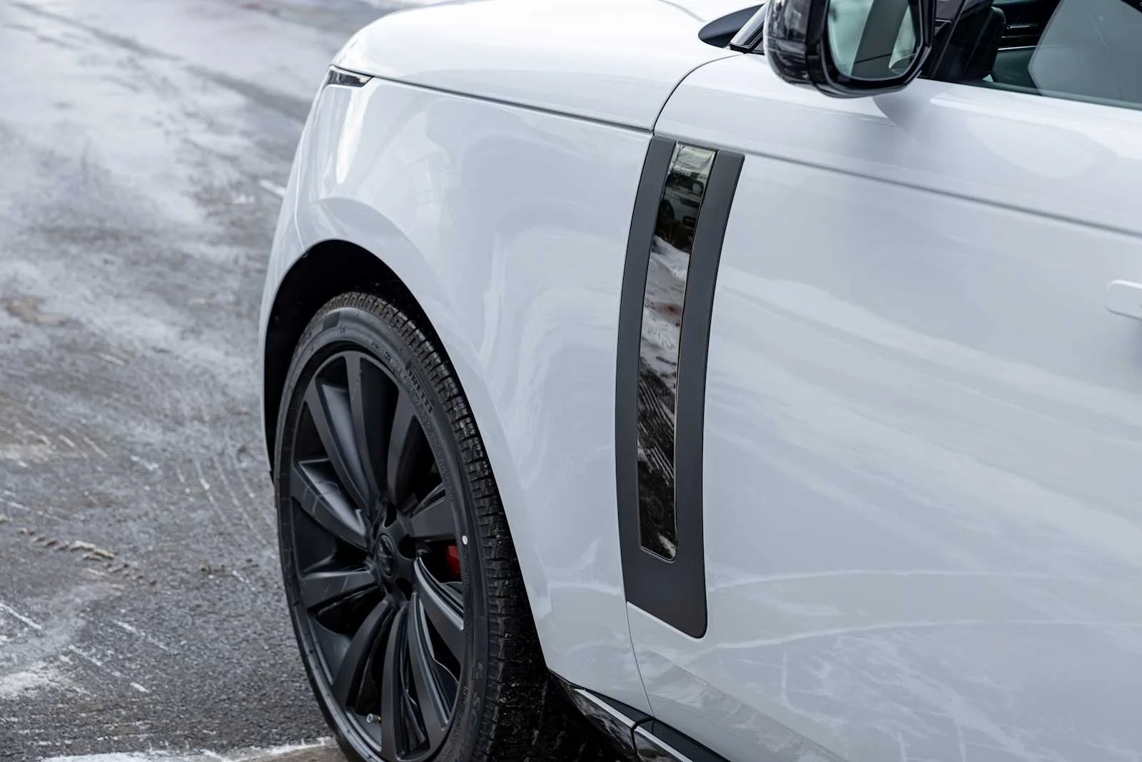 2026 Land Rover Range Rover SV - Photo 39