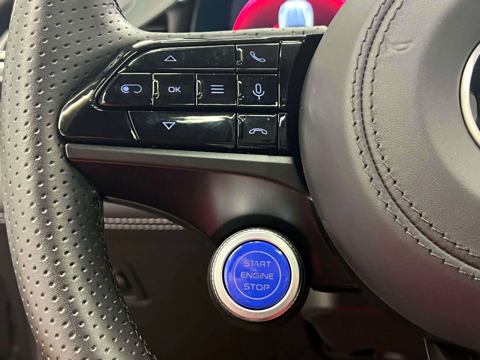 Used 2025 Gray Maserati  image 20