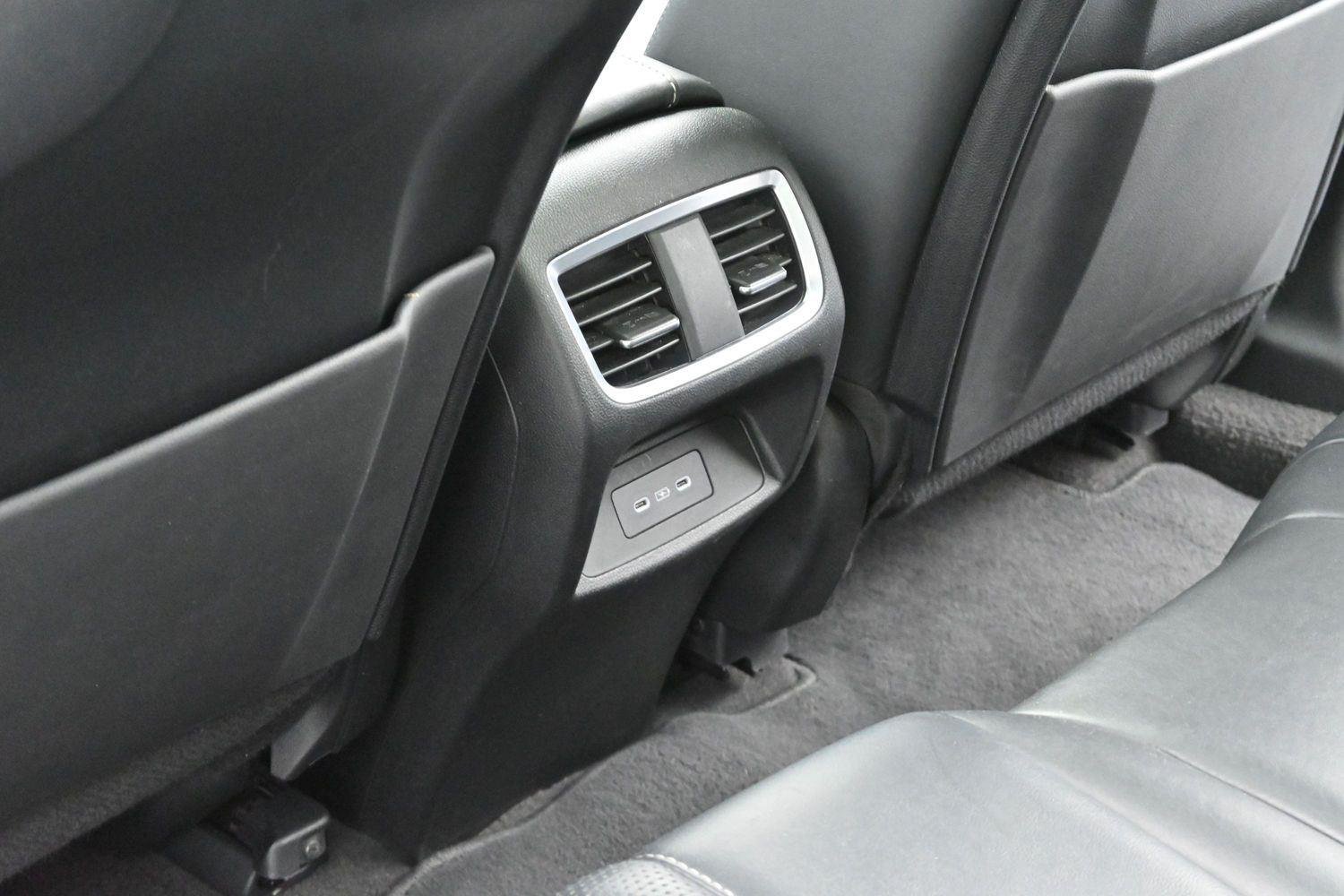 Used 2024 Majestic Black Pearl Acura SH-AWD w/Tech image 32