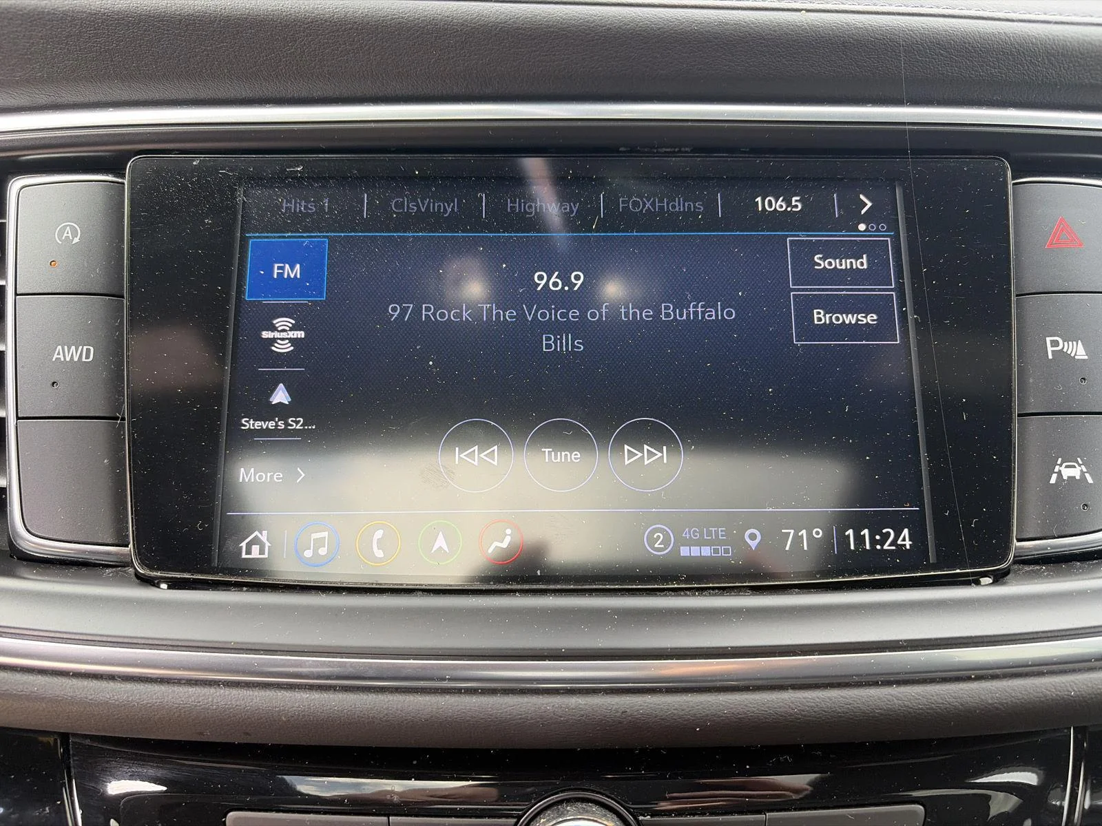 Used 2023 Ebony Twilight Metallic Buick Avenir image 21