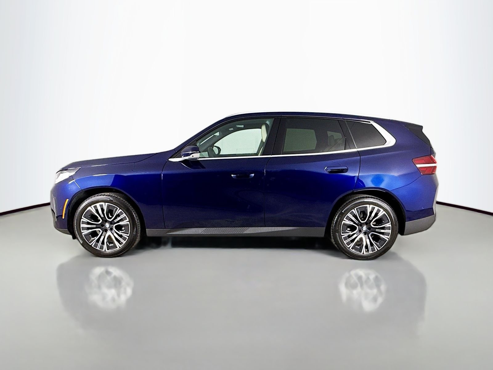 Used 2026 Tanzanite Blue II Metallic BMW 30 xDrive image 4