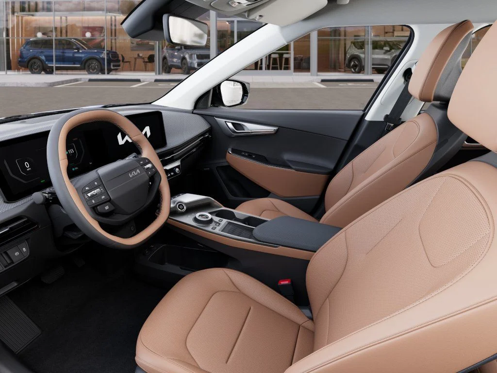 New 2026 Glacial White Pearl Kia WIND image 17