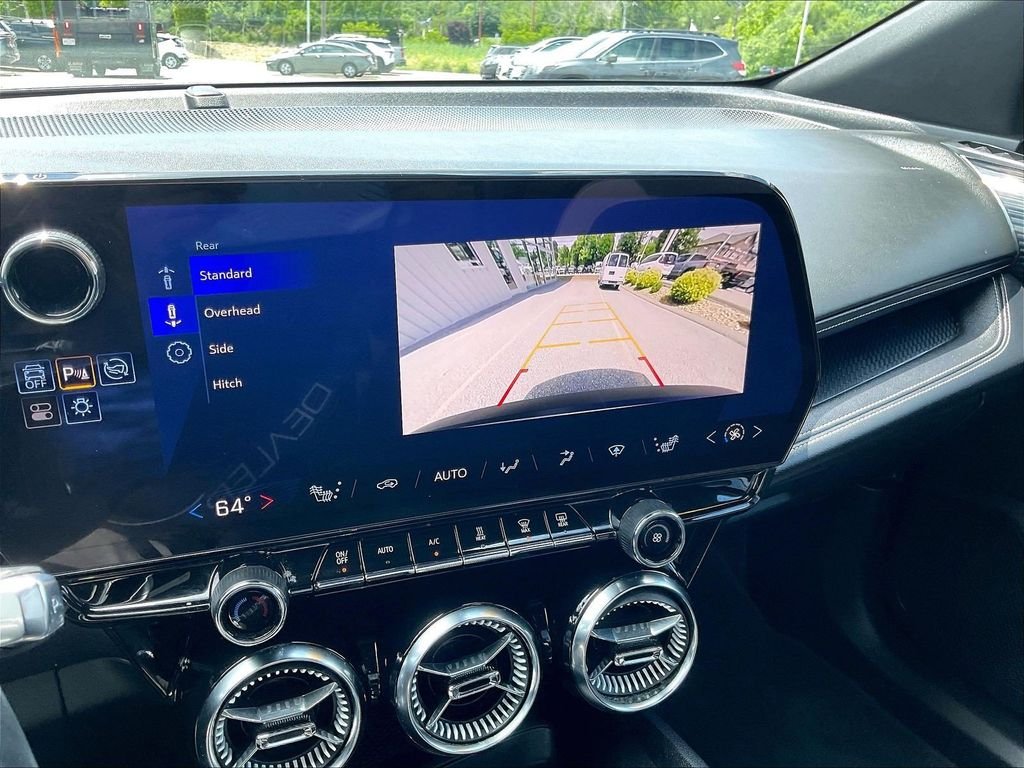 Used 2024 Gray Chevrolet LT image 19