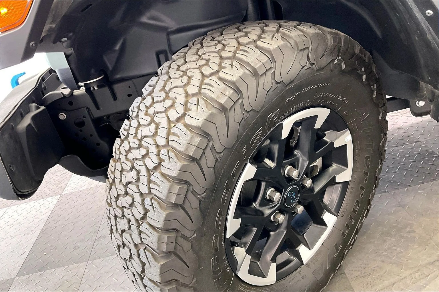 Used 2024 Earl Clearcoat Jeep Rubicon 4xe image 33