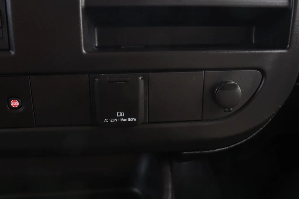 Used 2025 Summit White Chevrolet EXT image 18