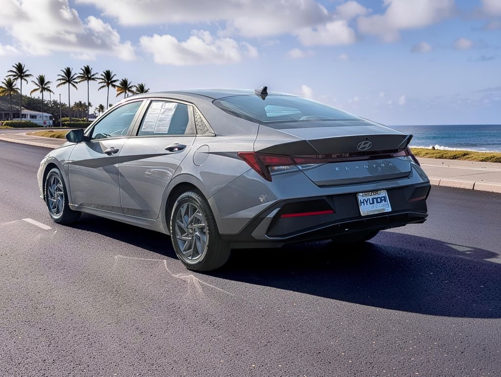 2024 Hyundai Elantra SEL - Photo 7