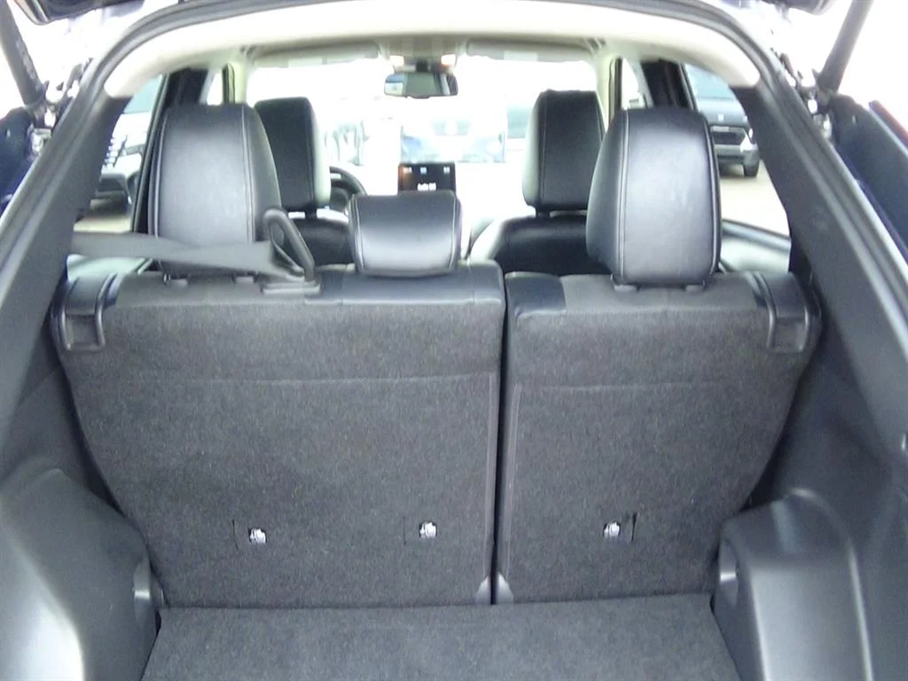 Certified Used 2024 Labrador Black Pearl (xl2) Mitsubishi SE image 11