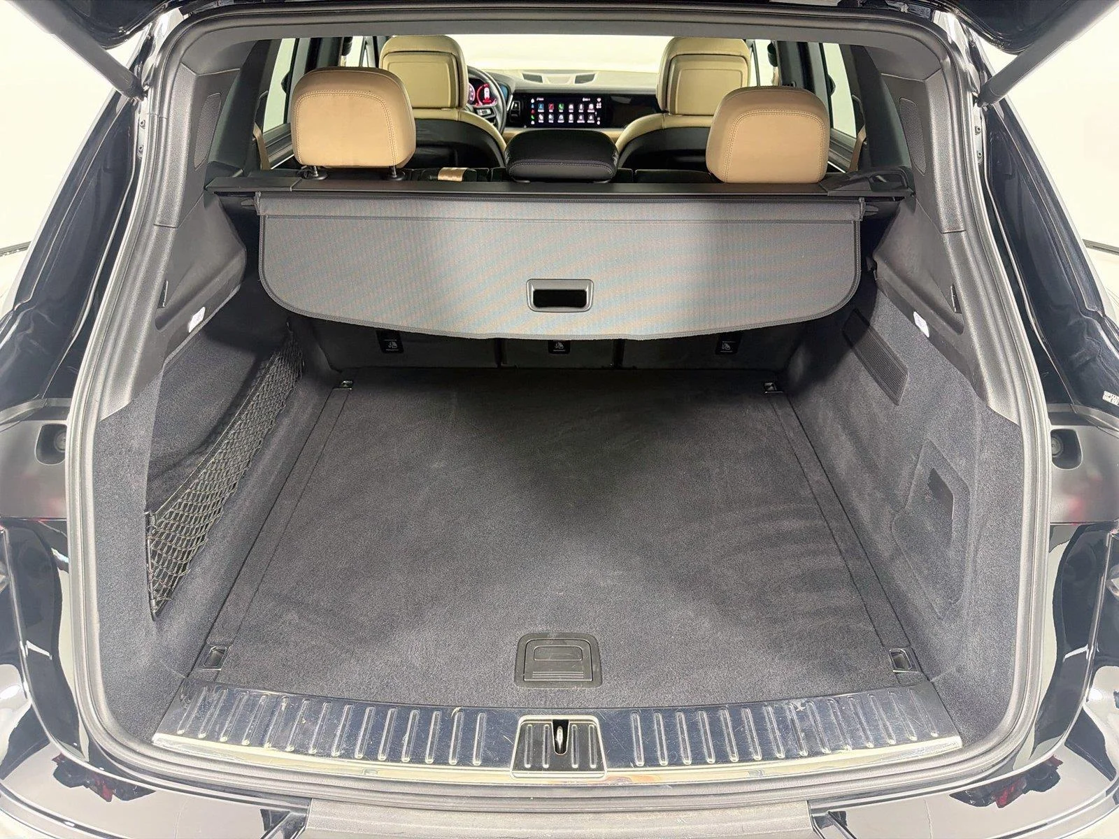 Certified Used 2024  Porsche  image 24