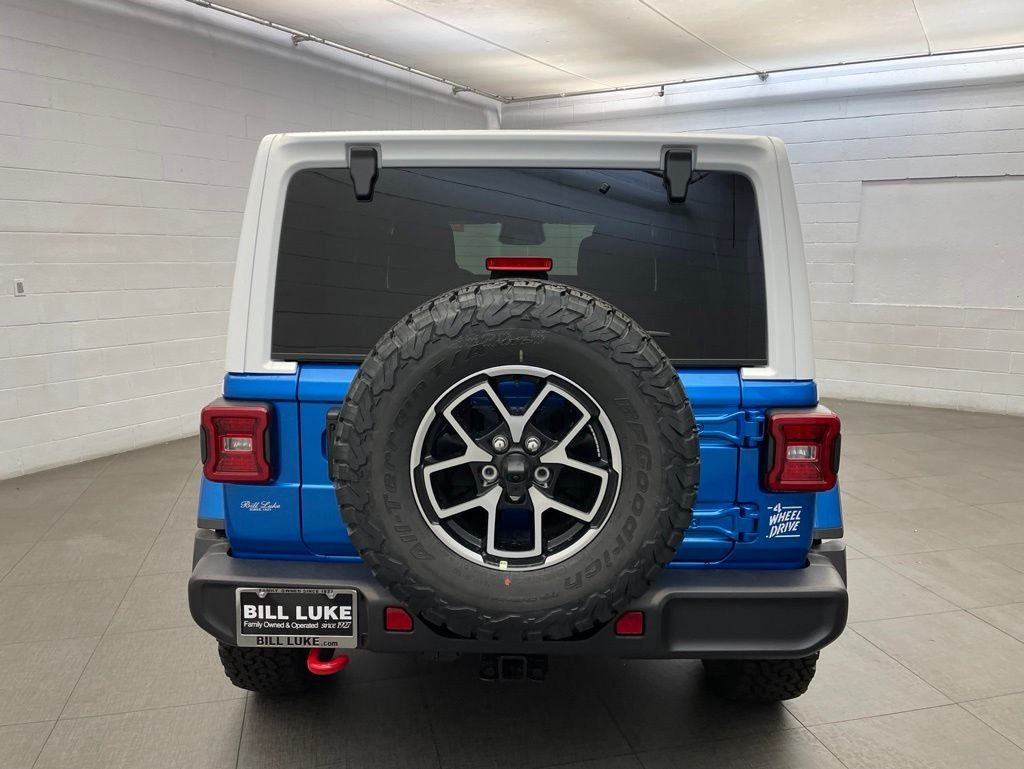 New 2026 Hydro Blue Pearl-Coat Exterior Paint Jeep Rubicon image 5