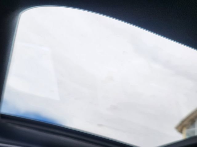 Certified Used 2026  Mercedes-Benz GLC 300 image 21
