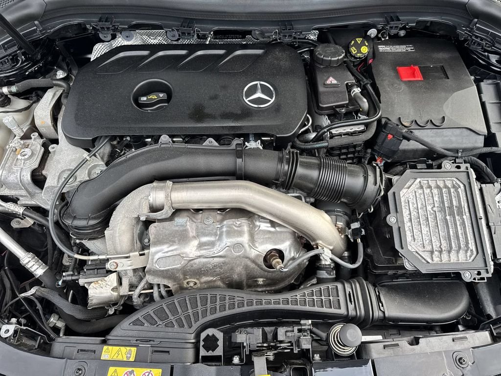 Used 2025  Mercedes-Benz GLA 250 image 23