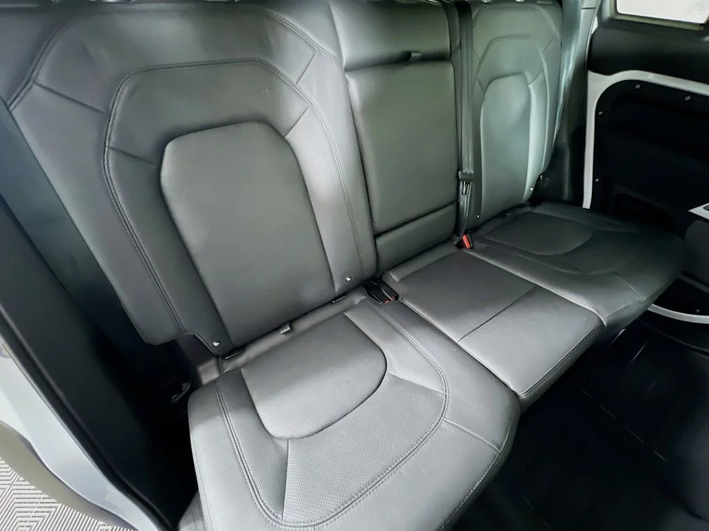 2023 Land Rover Defender S - Photo 29
