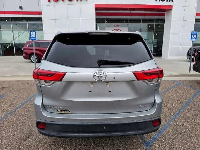 Used 2018 Celestial Silver Metallic Toyota LE Plus image 9