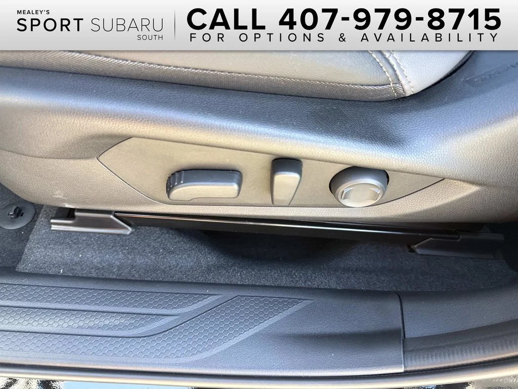 New 2026 CRYSTAL BLACK SILICA Subaru Limited image 24