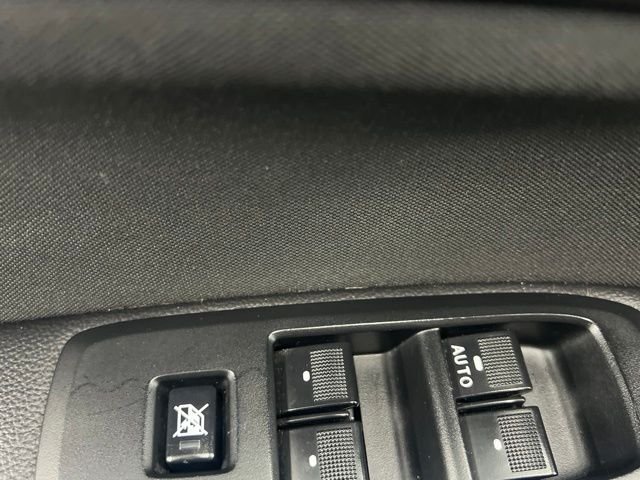 Used 2021 Red Ford XLT image 5