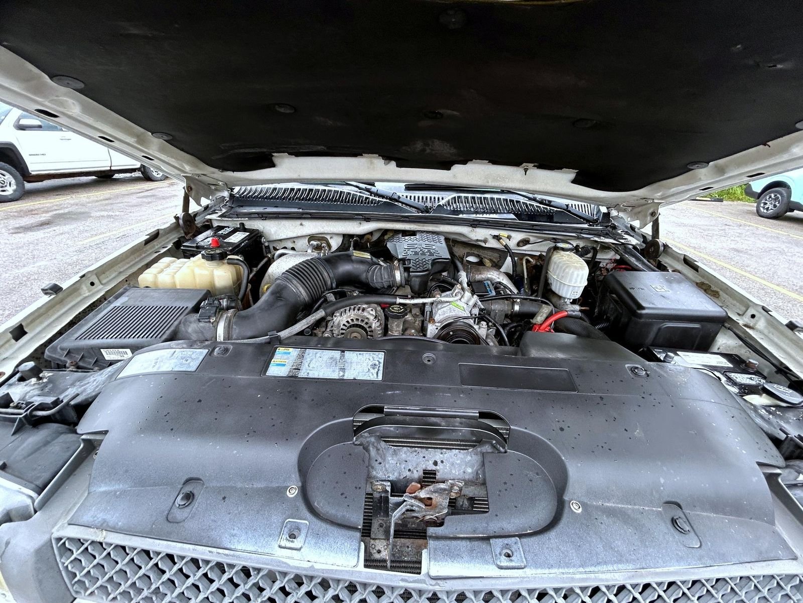 Used 2003 White Chevrolet Base image 24
