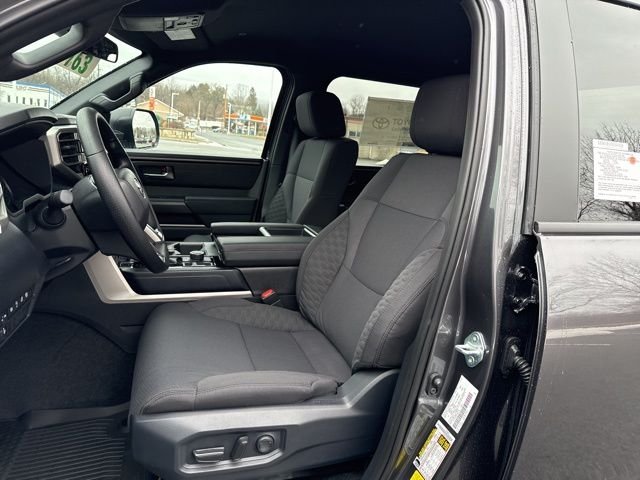 2026 Toyota Tundra SR5 - Photo 10