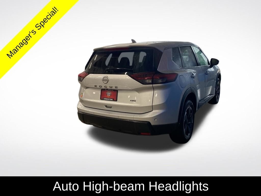 Used 2025 Silver Nissan SV image 17