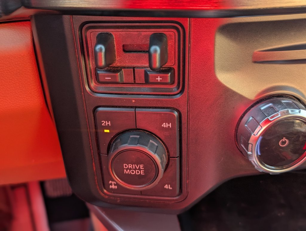 Used 2024 Red Ford Lariat image 33