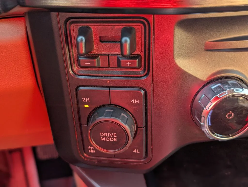 Used 2024 Red Ford Lariat image 33