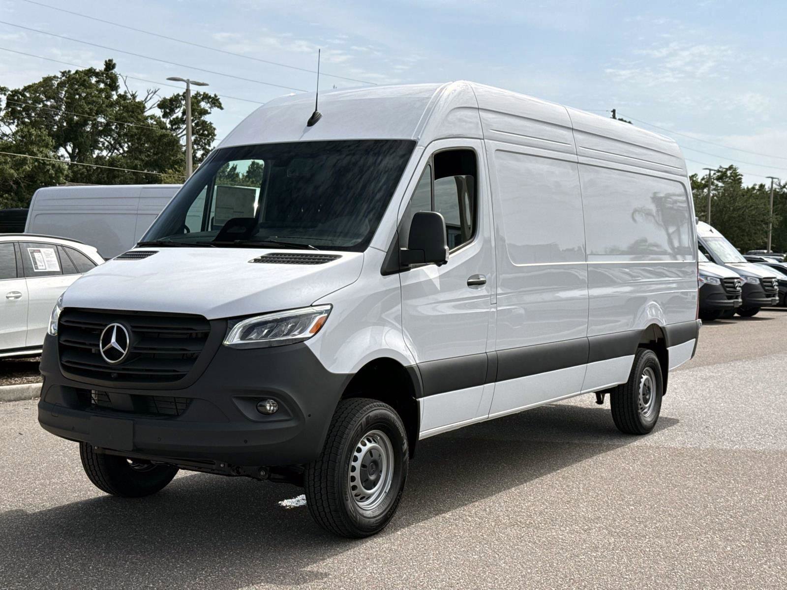 2026 Mercedes-Benz Sprinter 2500 170 WB HO High Roof AWD's photo