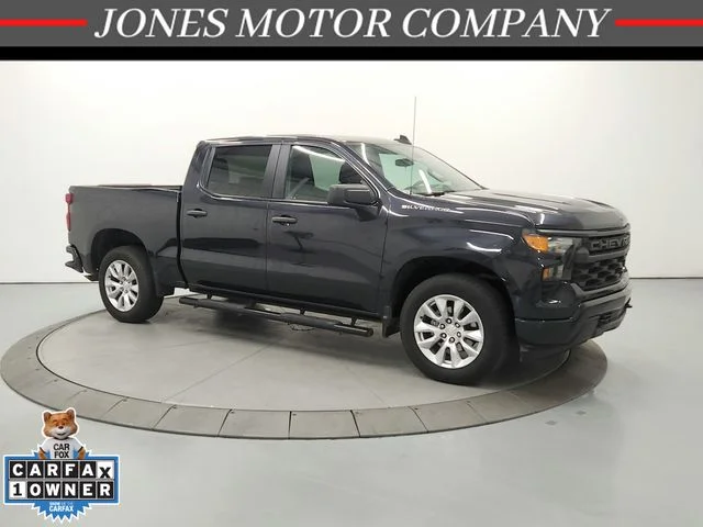 Pre-Owned 2022 Chevrolet Silverado 1500 Custom