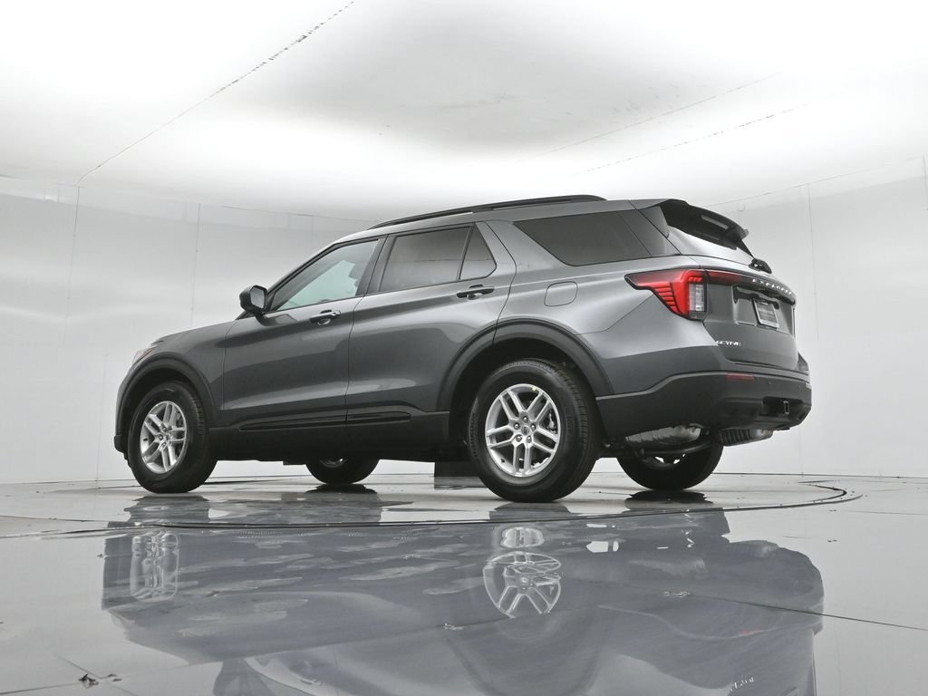 New 2026 Carbonized Gray Metallic Ford Active image 50