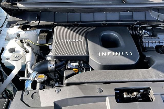 New 2027 2T RAD WHT INFINITI AUTOGRAPH image 32
