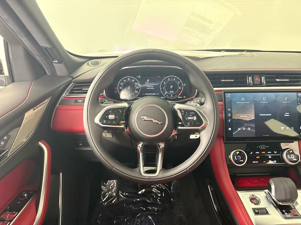 2026 Jaguar F-Pace R-Dynamic S - Photo 14