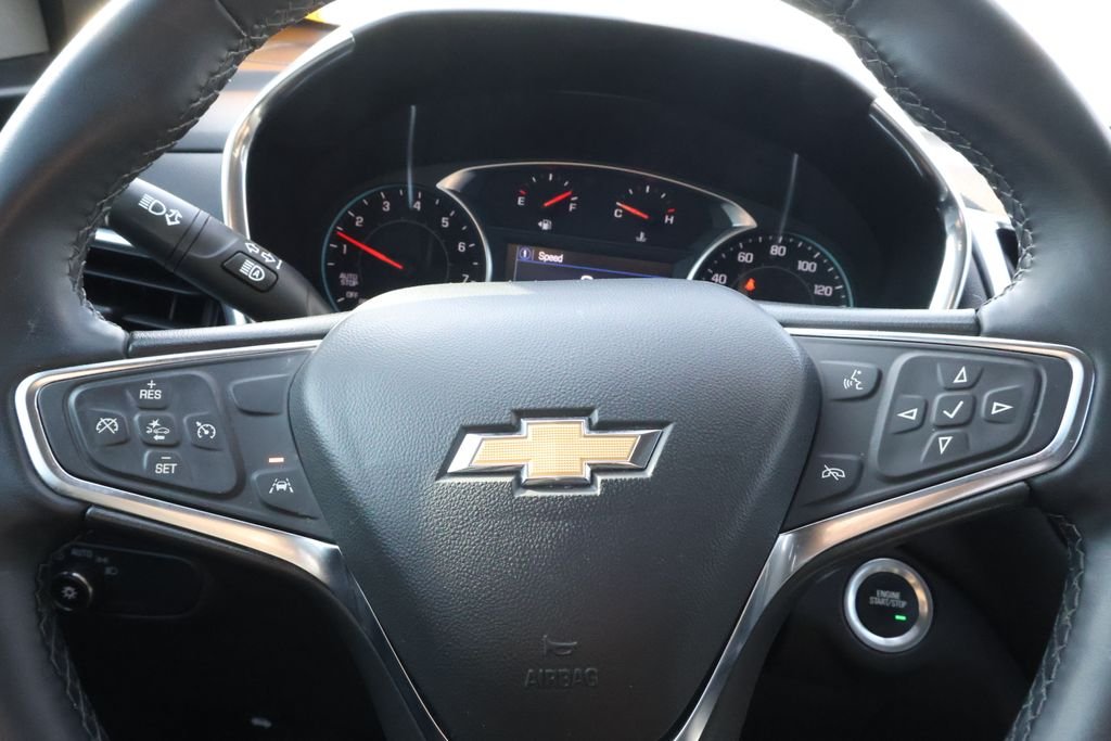 Used 2024 Summit White Chevrolet LT image 16