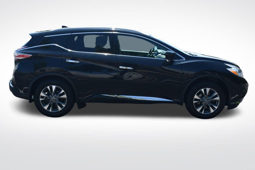 Used 2016 Magnetic Black Nissan SL image 13