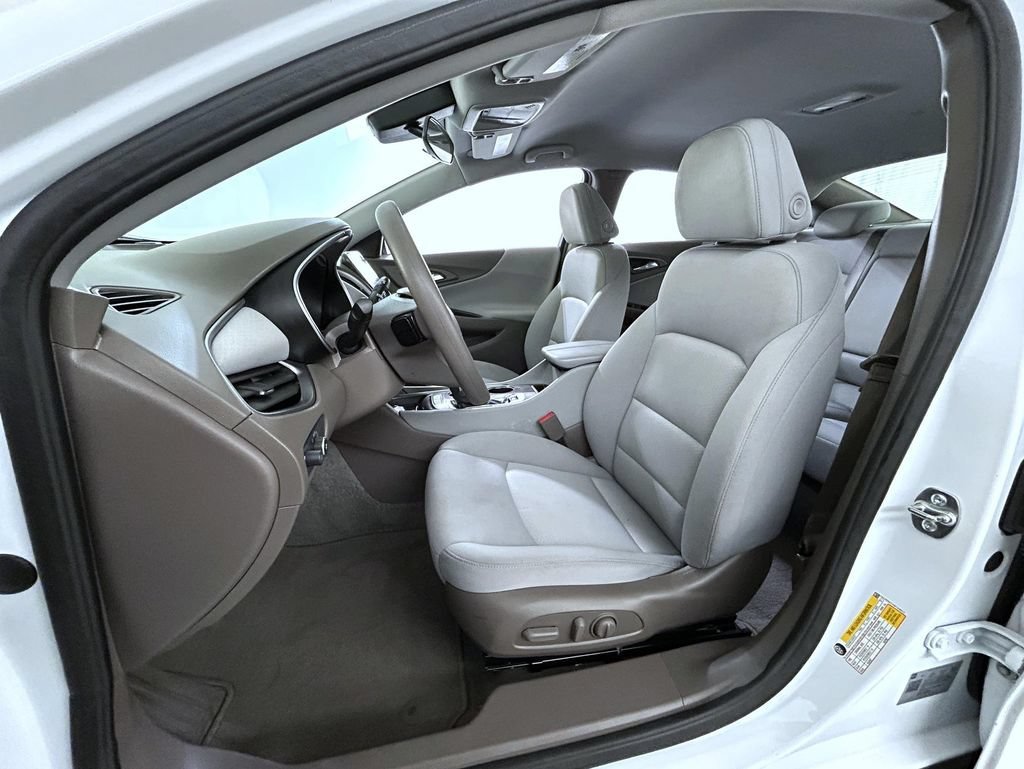 2025 Chevrolet Malibu 1LT - Photo 11