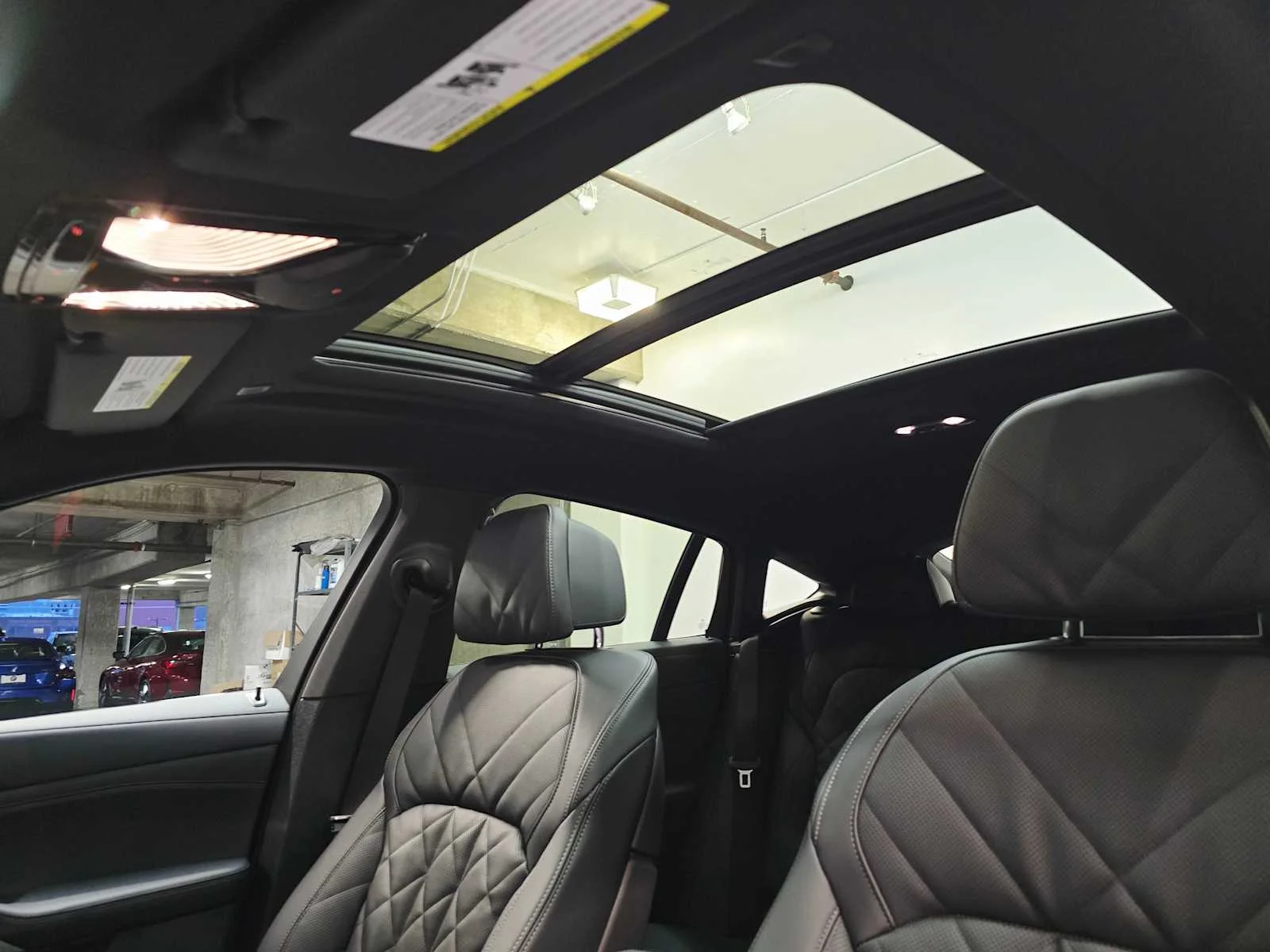 New 2026 Carbon Black Metallic BMW xDrive40i image 24