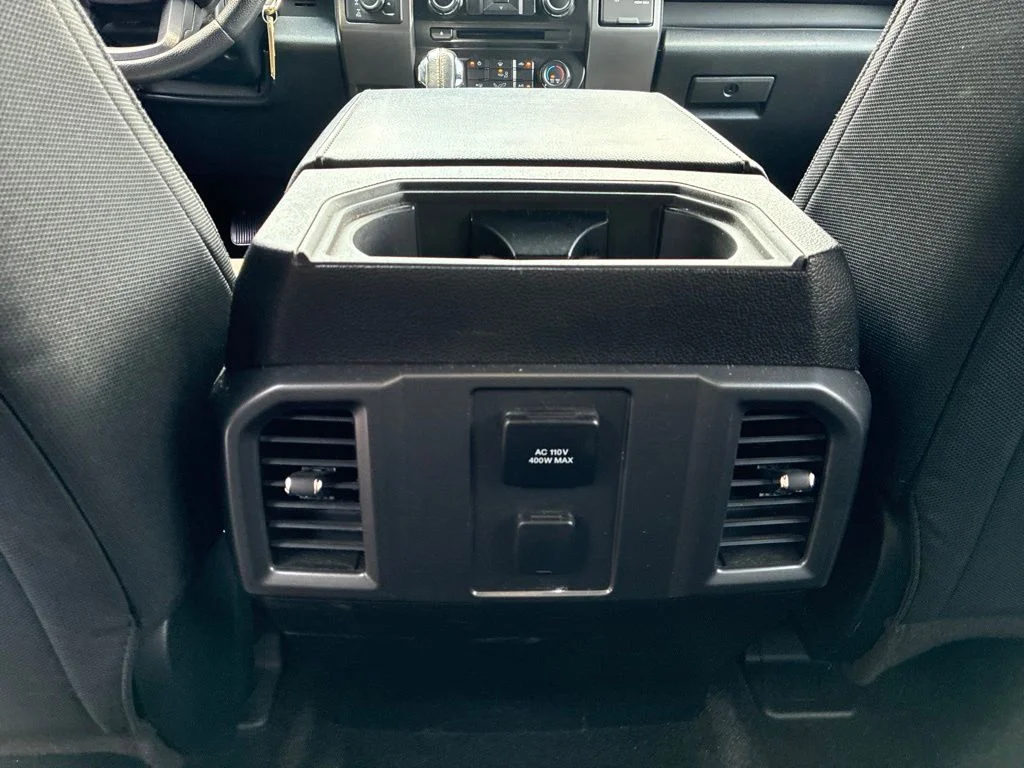 Used 2016 Red Ford XLT image 23