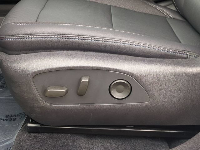 Used 2026 Summit White Chevrolet LT image 23