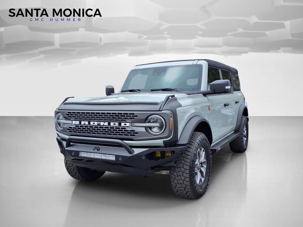 2023 Ford Bronco Badlands 4x4's photo