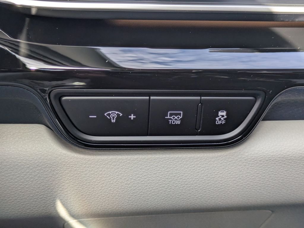 New 2026 Snow White Pearl Kia SX Prestige image 27