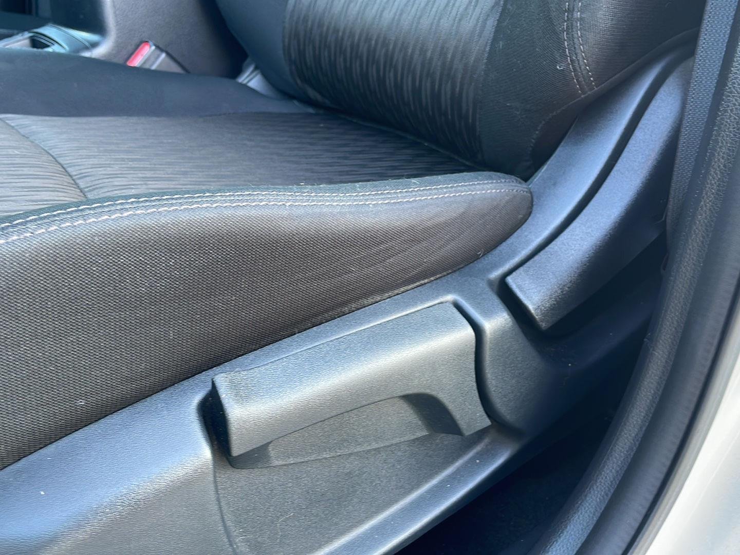 Used 2018 Brilliant Silver Nissan S image 19