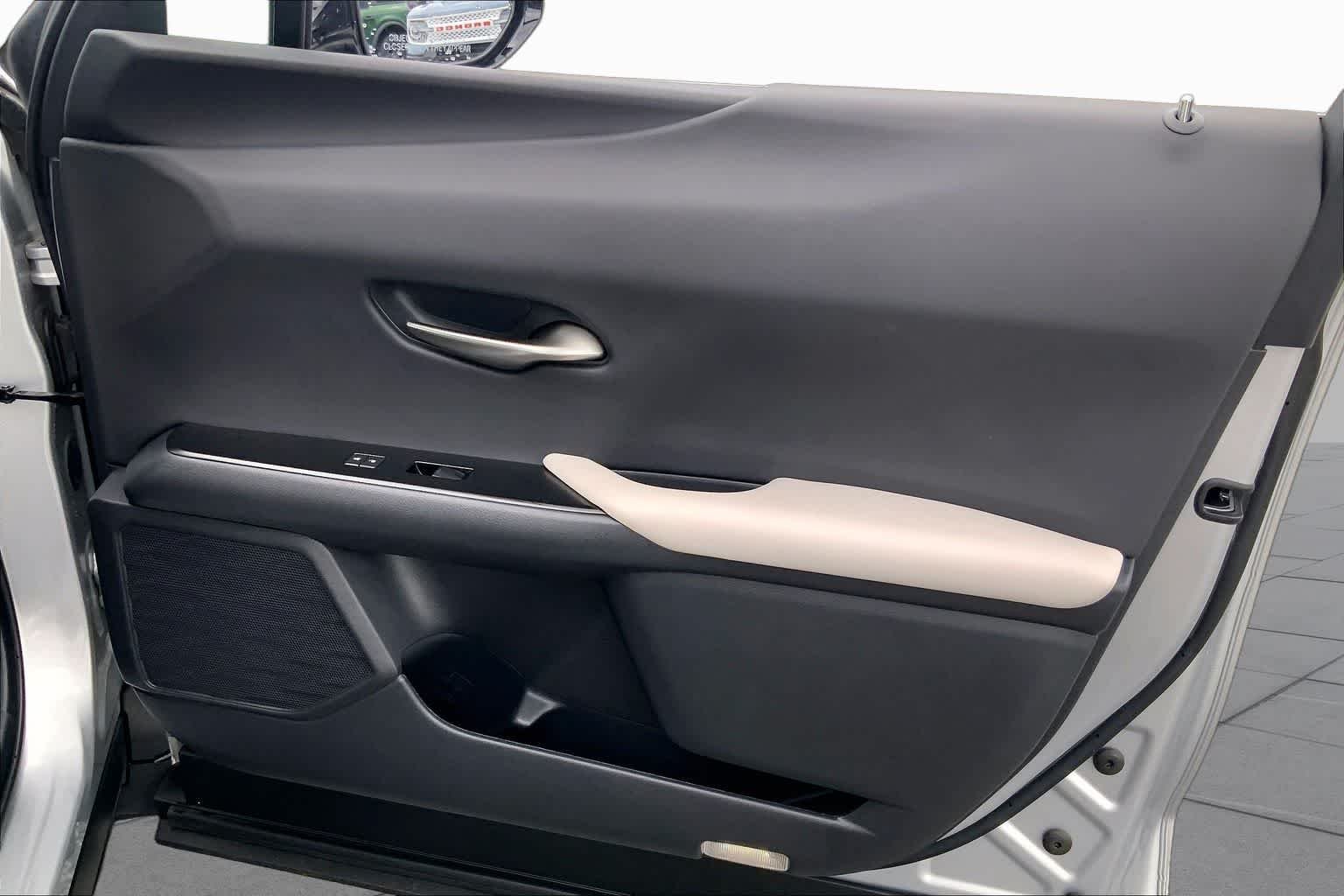 Used 2020 Silver Lining Metallic Lexus  image 22
