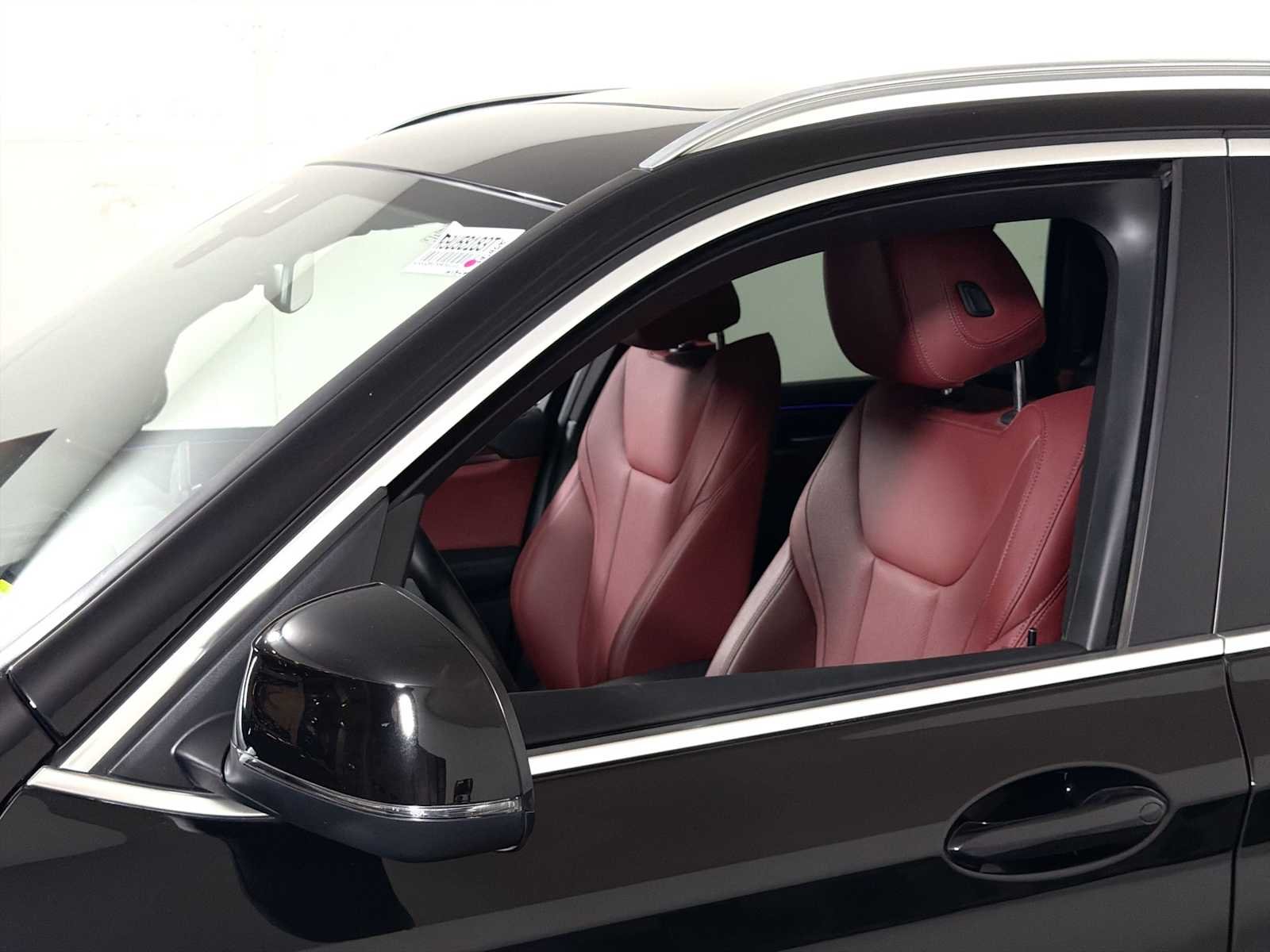 Used 2024 Jet Black BMW xDrive30i image 29