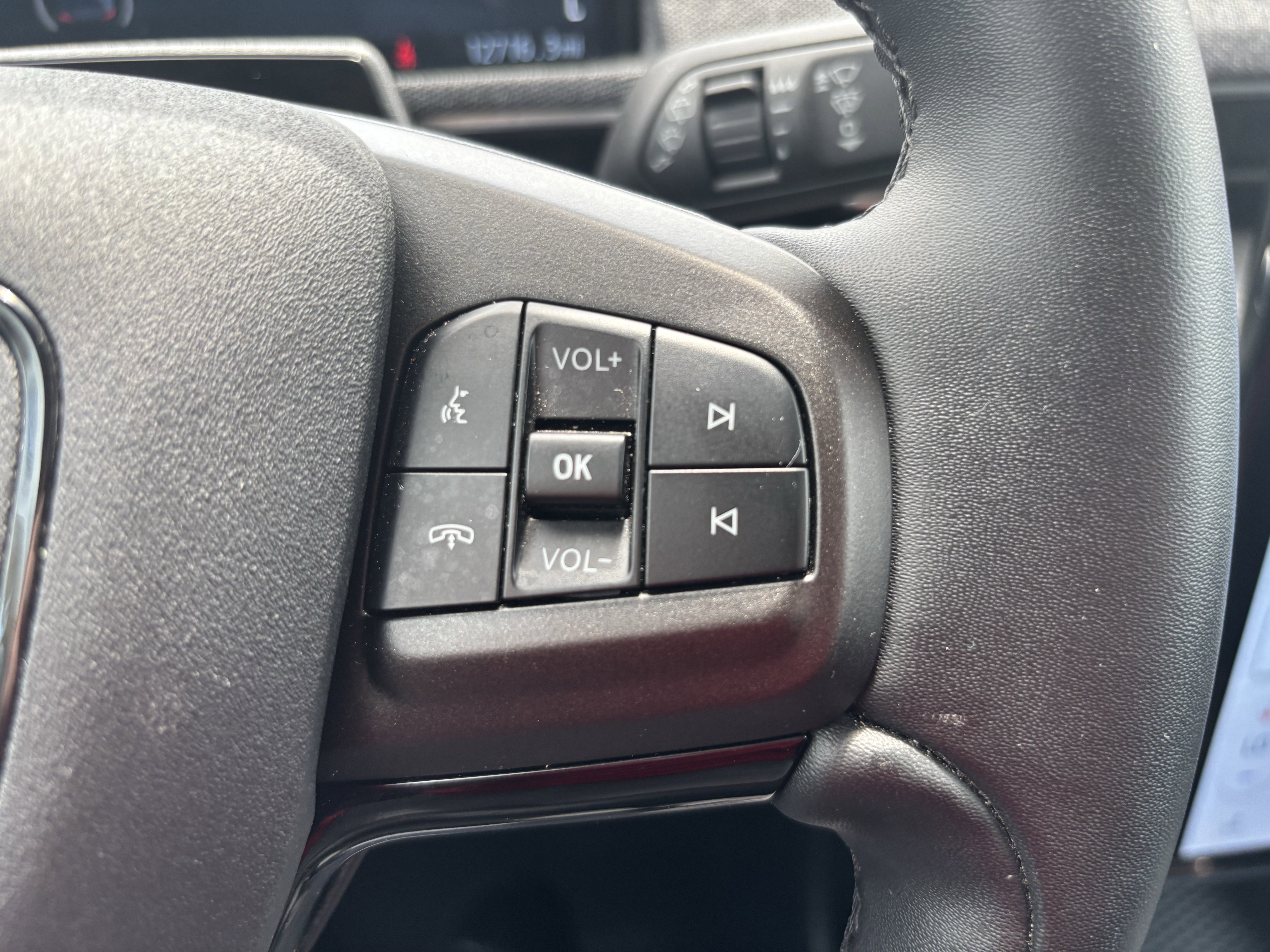 Used 2023 Blue Ford Premium image 20