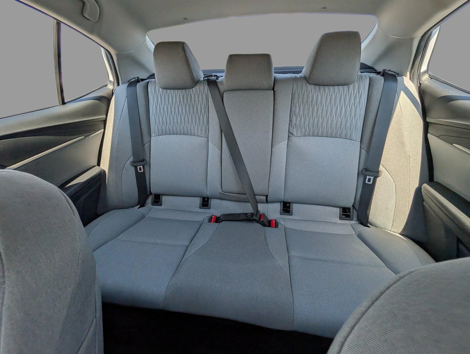Used 2025 Ice Cap Toyota LE image 13