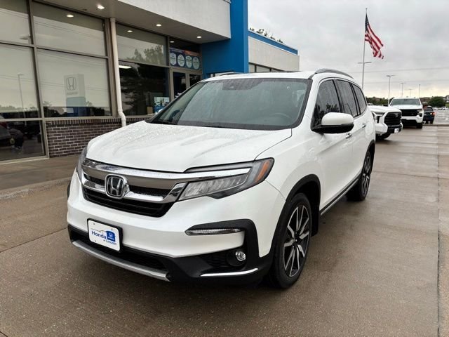 2021 Honda Pilot Touring AWD's photo