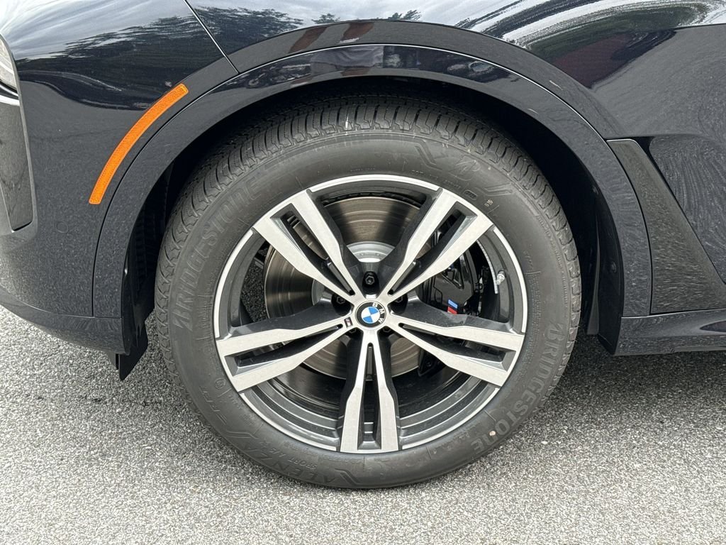 New 2027 Carbon Black Metallic BMW xDrive40i image 10
