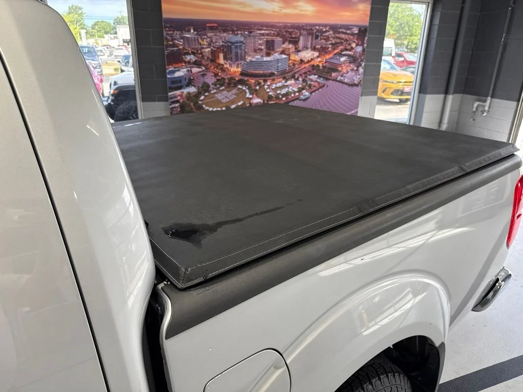 Used 2016 Silver Nissan SV image 9