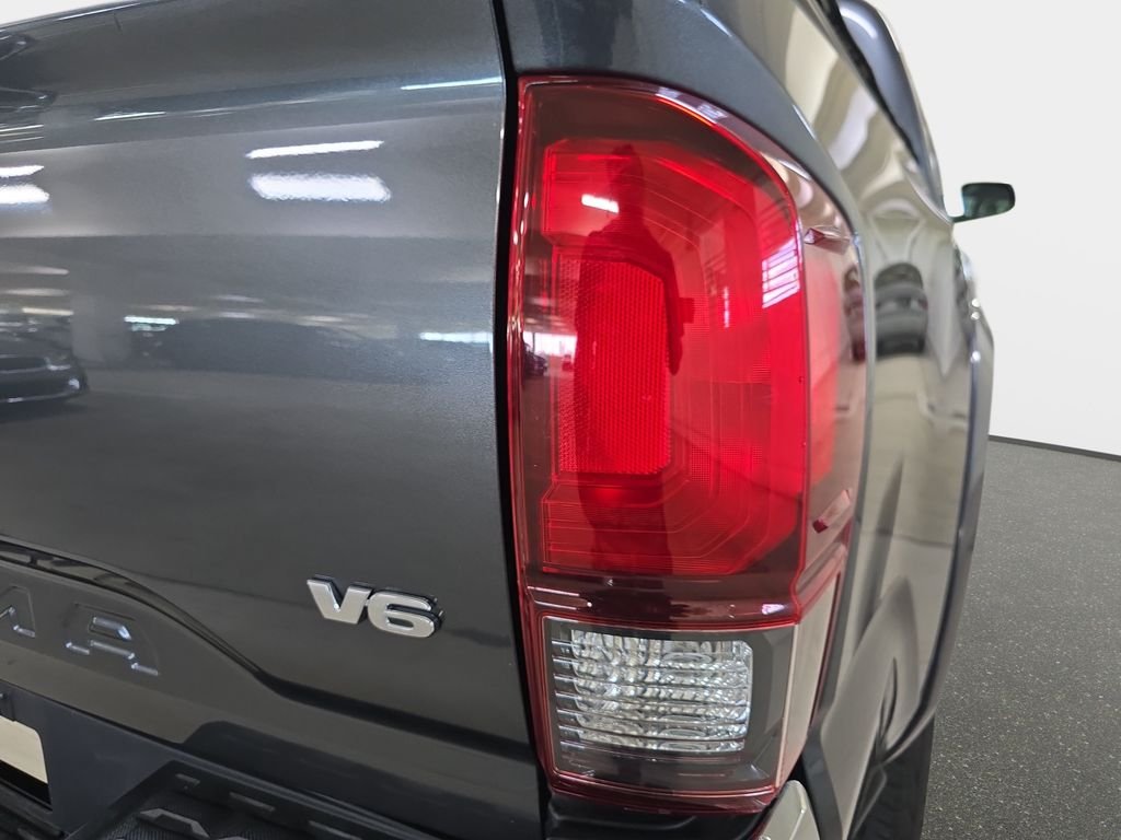 Used 2020 Magnetic Gray Metallic Toyota SR5 image 31