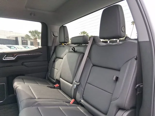 2026 GMC Sierra 1500 SLT - Photo 16