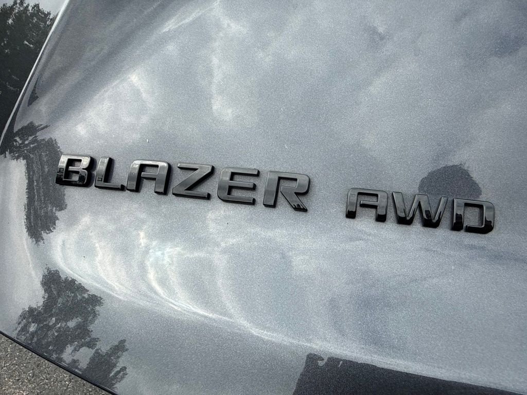 Used 2021 Gray Chevrolet LT image 17