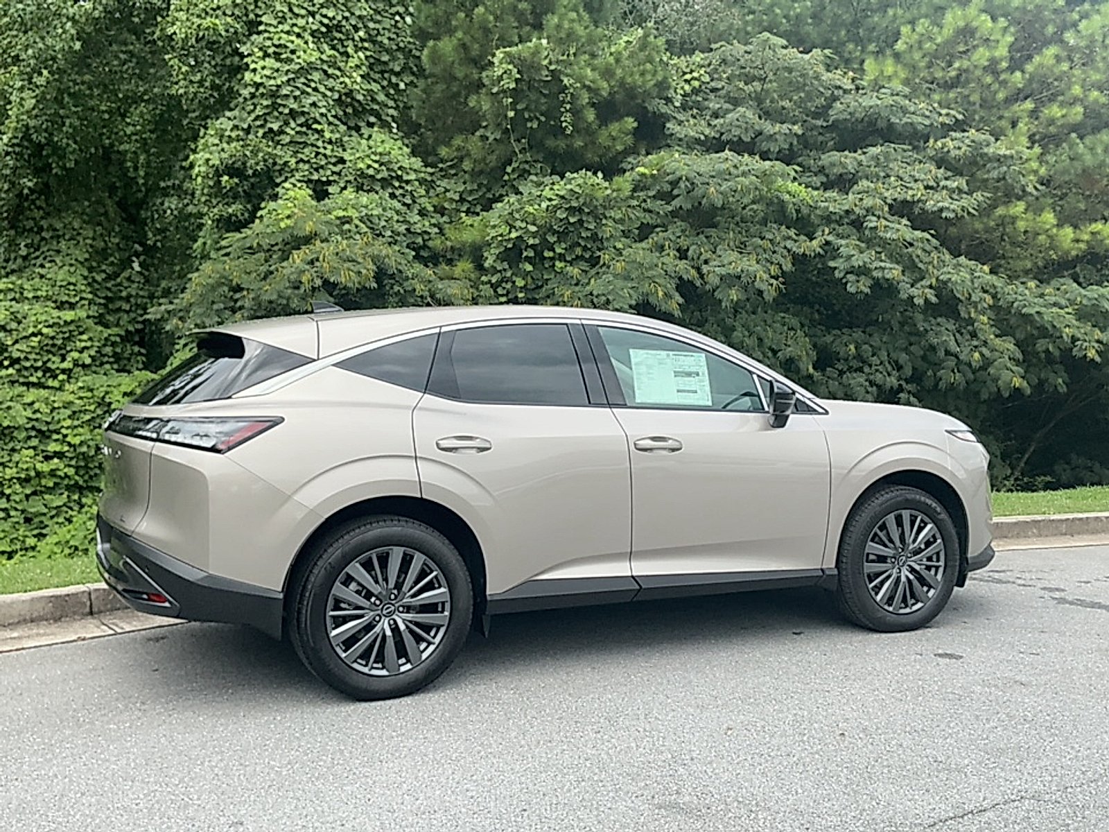 New 2026 Champagne Silver Metallic Nissan SL image 2